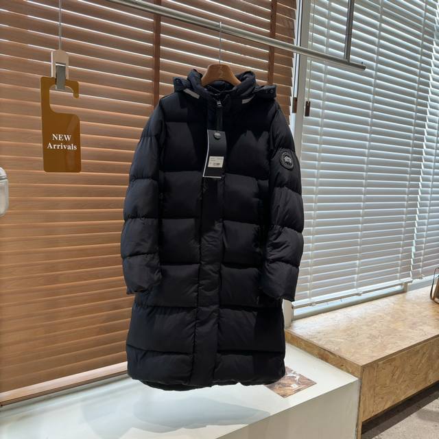 渠道优势，！ 外贸保真版 大鹅 ｜加拿大鹅 黑标长款 派克大衣羽绒服 ： 产品配色：黑色、白色