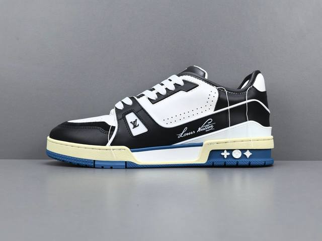 渠道优势，！ Zd-驴牌 Lv Trainer 情侣限定系列 休闲 低帮 时尚板鞋 尺码39 40 41 42 43 44 45 男款 注：此款比运动鞋偏大一码