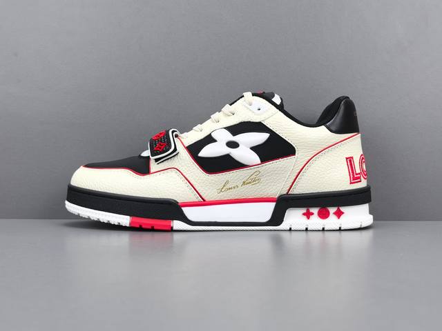 渠道优势，！ 工厂直供 驴牌 Louis Vuitton Trainer 牛皮革 平底系带圆头 板鞋 男款 尺码 35 36 37 38 39 40 41 42