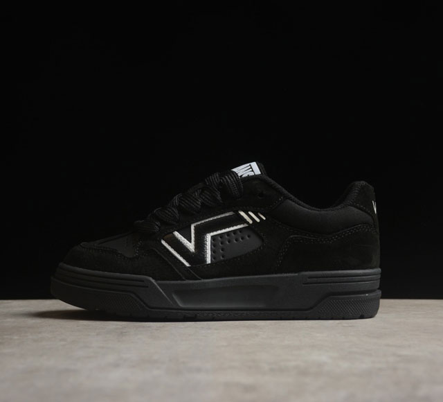 全新鞋型 Vans Hylane 黑武士 范斯官方 美式复古休闲运动鞋 本季 Vans 推出的全新鞋型 Hylane 继承了复古千禧滑板鞋 Upland 的设计