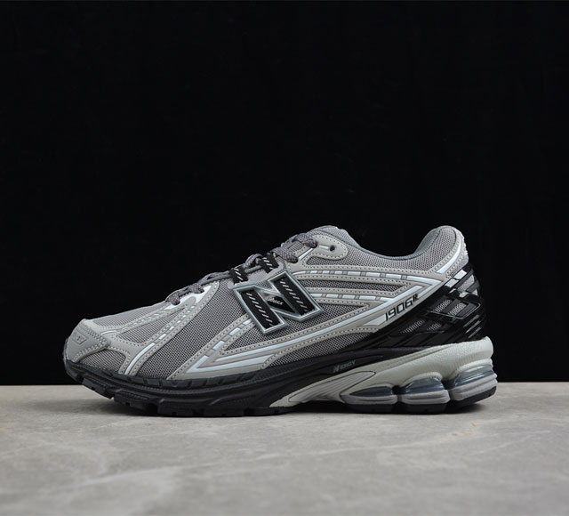 New Balance G1906系列复古老爹风休闲运动慢跑鞋 M1906Rlg #采用轻质牛剖革拼接透气网眼衬垫织物鞋面材质 T-Beam大底提供足步弓支撑，