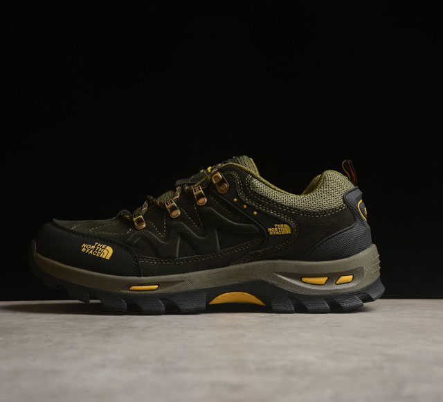 The North Face 北面 乐斯菲斯户外运动休闲登山鞋越野徒步鞋 #广东大厂品质 面料采用进口磨砂牛皮 鞋底采用vibram黄金大底 专门为鞋底设计的橡