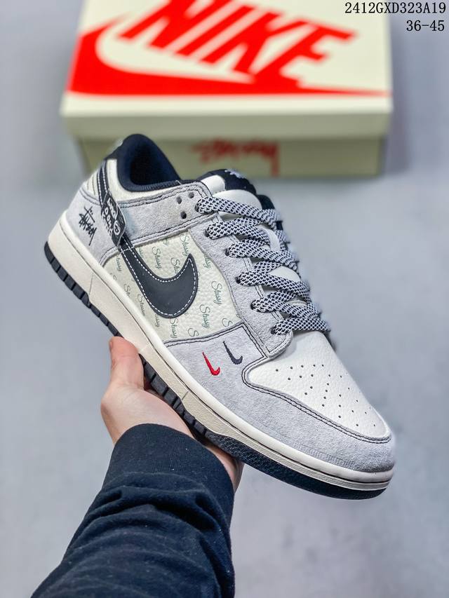 海外爆款限量发售！公司级 Nike Jordan Air Jordan 1“斯图西联名 卡其红勾” 高端定制 低帮 复古 减震 防滑 耐磨 篮球鞋 定制鞋盒 大
