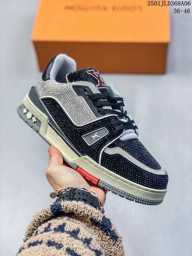 全新lv 钻石路易威登louis Vuitton Trainer Sneaker Low休闲运动文化百搭板鞋 ！ 编码：01Jld368A06 Size:36～
