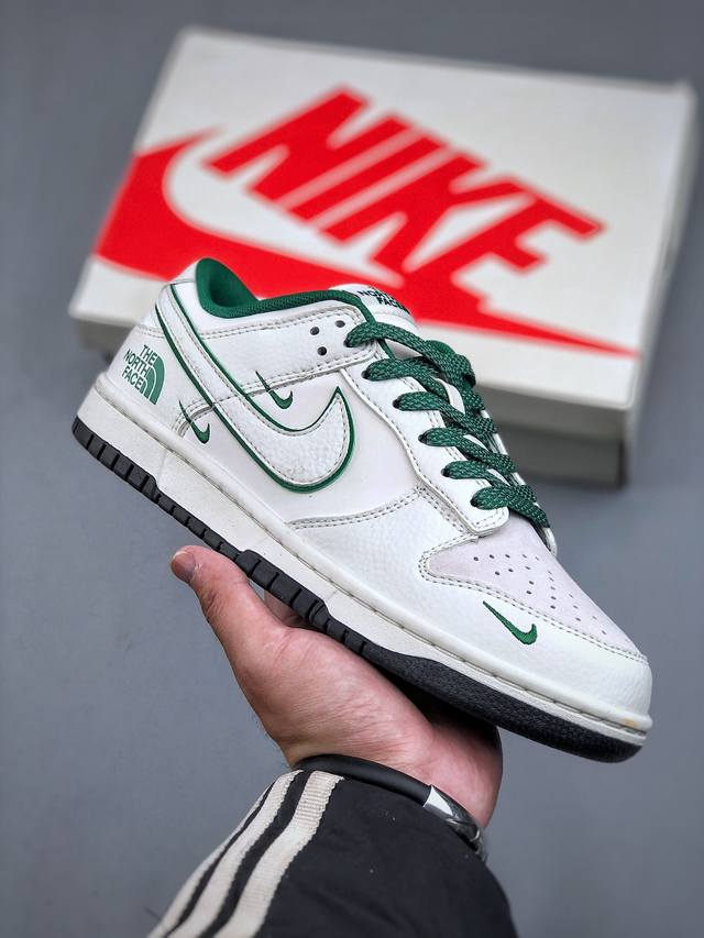 Nike Sb Dunk Low X The North Face 白绿三小钩满天星纯原大厂出品 极力推荐原装头层材料 独家版型蒸餾加工帶來的是更好的视觉和脚感