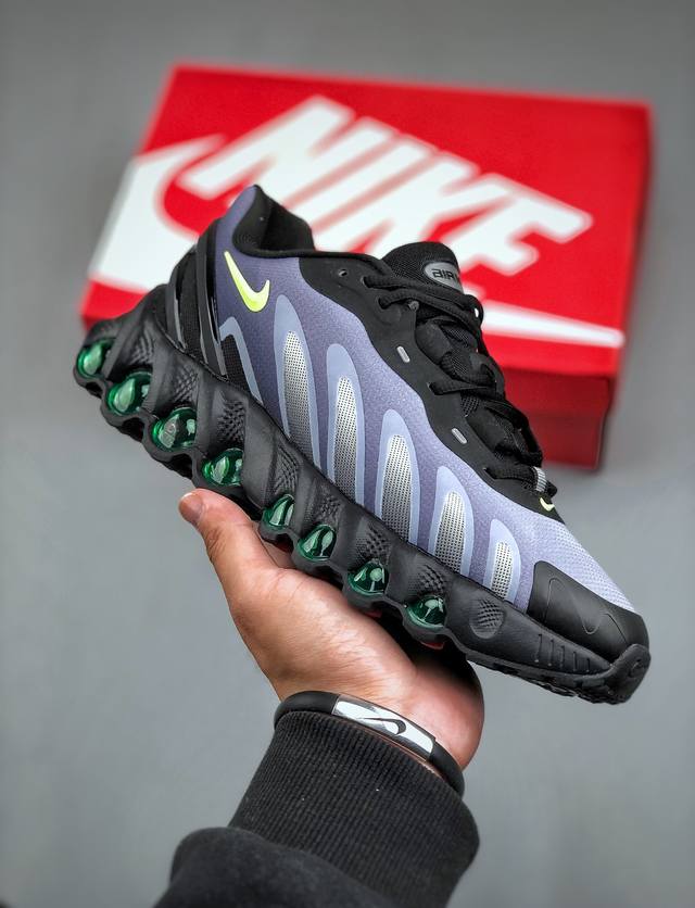 Nike Air Max Dn8 全掌科技气垫 缓震运动跑鞋 Dn8的核心亮点在于其八腔气垫结构 根据不同部位设定的气压值专为行走设计提供卓越的舒适感 鞋面的设