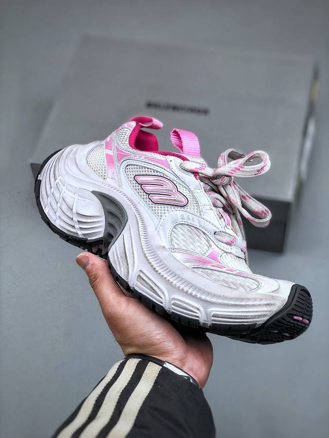 巴黎纯原 Balenciaga巴黎世家 6Xl Cargo 圆头系带 低帮生活休闲鞋 采用超细纤维和网布 其前卫的设计、夸张的体积和反光细节赋予其特别的轮廓 采