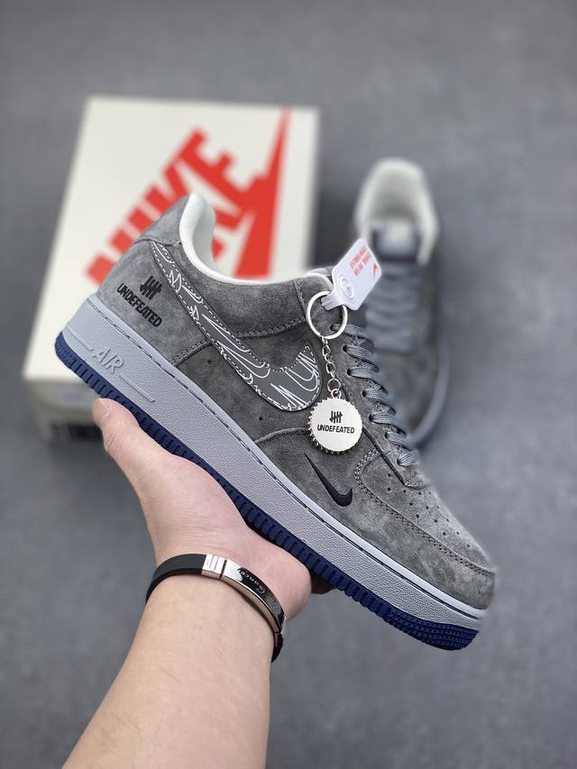 海外限量发售！公司级nike Air Force 1 '07 Low “Un联名 重影灰猪八”空军一号 低帮 运动鞋 休闲鞋 折边针车 工艺难度大 原楦头原纸板