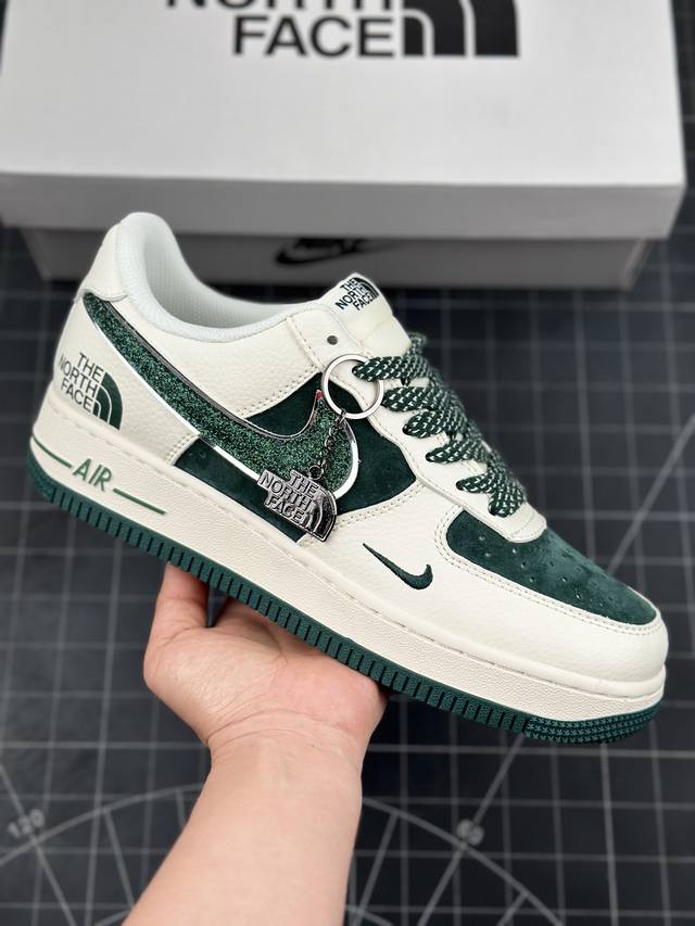 公司级nike Air Force 1 '07 Low “北面联名--满天星绿勾白绿配色”空军一号 低帮 运动休闲鞋 折边针车 工艺难度大 原楦头原纸板 原装鞋