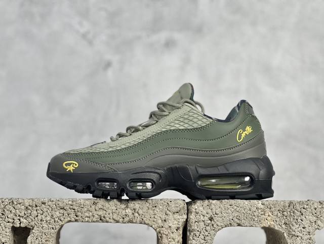 Mx版 Nk Air Max 95 复古减震气垫跑鞋 经典重温 外单专供大厂出品 品质稳定 一百余色 终端操作 鞋款设计灵感源于人体构造 中底设计基于人体的脊柱
