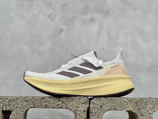 Ad Ultraboost 5X Ih0685 阿迪达斯新款休闲爆米花跑步鞋 尺码：36 36.5 37 38 38.5 39 40