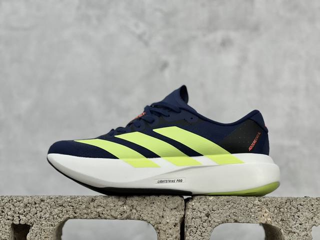 Ad Adizero Evo Sl Jr3415 阿迪超轻透气缓震跑鞋 #以令人难以置信的138克重量，刷新了跑鞋轻量化的记录，阿迪在材料科学和工艺技术上的深厚