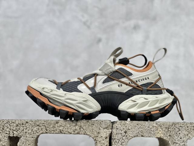 Balenciaga 巴黎世家 Hike Trail Sneaker 复古老爹鞋 巴黎世家十五代 官方全套配件鞋盒 鞋带 防尘纸配套齐全 尺码：35 36 37
