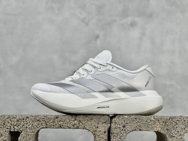 Ad Adizero Evo Sl Jr6207 阿迪超轻透气缓震跑鞋 #以令人难以置信的138克重量，刷新了跑鞋轻量化的记录，阿迪在材料科学和工艺技术上的深厚