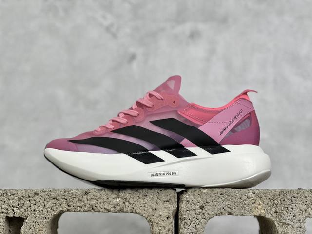 Ad Adizero Evo Pro Ih5570 阿迪超轻透气缓震跑鞋 #以令人难以置信的138克重量，刷新了跑鞋轻量化的记录，阿迪在材料科学和工艺技术上的深