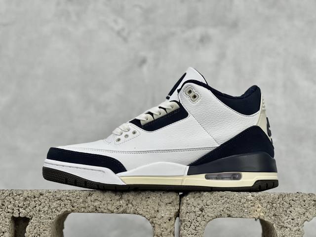 Air Jordan 3 Retro Cement Grey Aj3 乔3 Dh3434-111 #整体以白色荔枝皮和打孔皮革，衬托深灰色爆裂纹。加之鞋舌红色