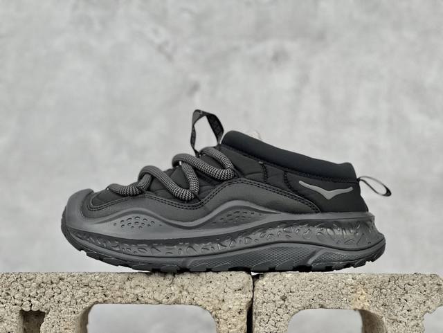 Hoka One One Ora Primo 内里薄绒 秋冬季保暖半拖 实拍首发 这款鞋无论从脚感上 设计上都是当 顶流 极具穿搭属性 时尚感很足 外型设计相当