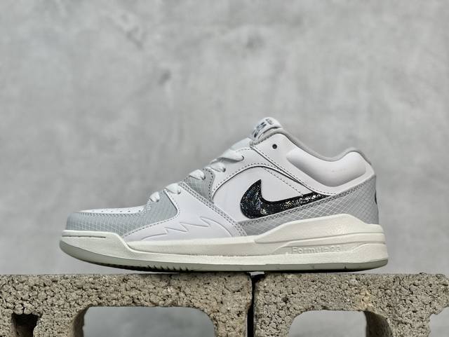 放店私 Air Jordan Stadium 90 Aj 简约休闲板鞋 Hv4092-100 #充满了对 Tinker Hatfeld原创设计的致敬，包括中足网