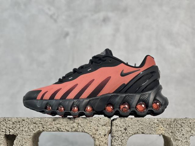 放店私 F版 Nike Air Max Dn8 耐克气垫 缓震 耐磨运动鞋 鞋身材质均选择皮革 织物 麂皮多种材质覆盖 保证质感的前提下 层次感也相当不错 带有