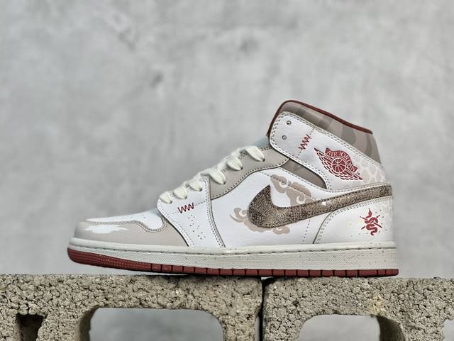 放店私 Air Jordan 1 Low Og Aj1 乔一中帮蛇年限定 低帮复古篮球鞋 553558-132 尺码：36 36.5 37.5 38 38.5