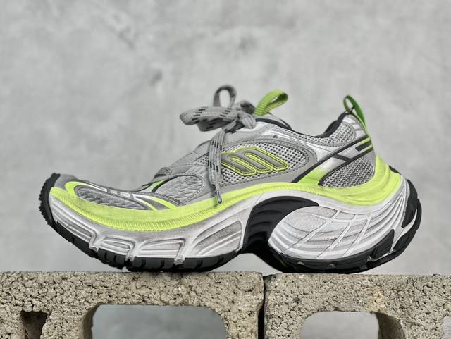放店私 Xa版 Balenciaga巴黎世家 系带 低帮生活休闲鞋 巴黎十二代半 采用超细纤维和网布 其前卫的设计、夸张的体积和反光细节赋予其特别的轮廓 采用网