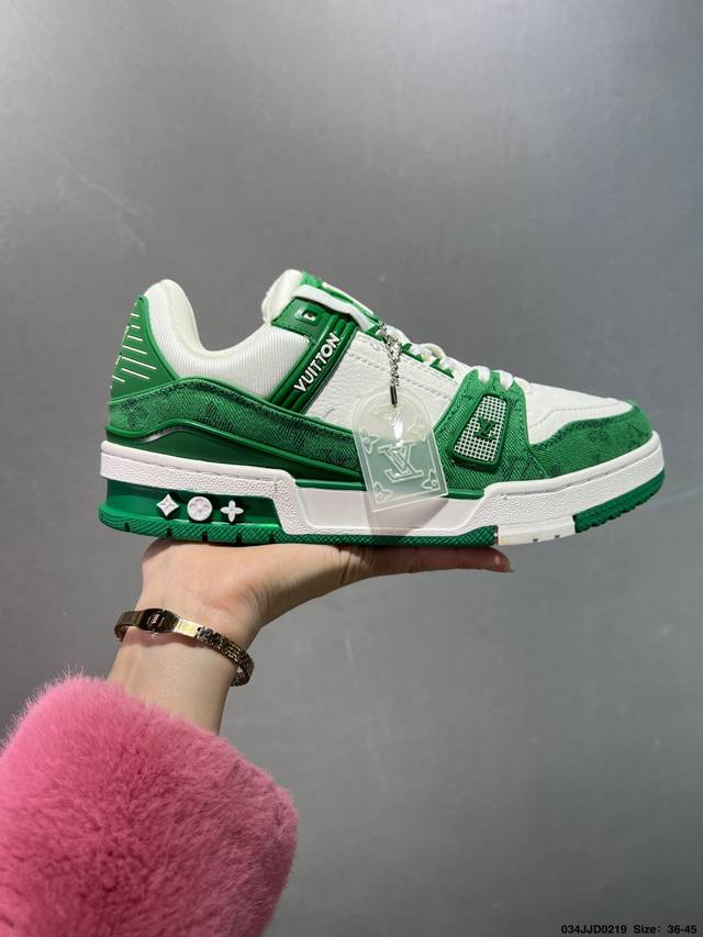 路易威登 Louis Vuitton Lv路易威登板鞋 新款 Lv Trainer最新配色运动鞋 L家 篮球鞋风格运动鞋 该鞋由艺术总监 Virgil Ablo