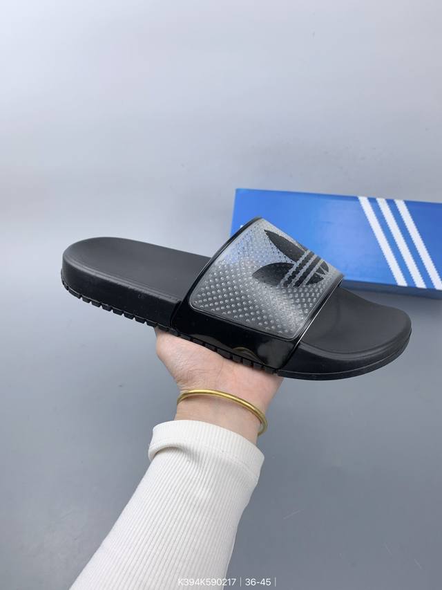 耐克Nk Victori One Slide Print Mix维多利一号系列夏季沙滩运动防滑一字潮流拖鞋 简约清爽的夏季必备单品 焕新升级经典必备设计 轻松驾