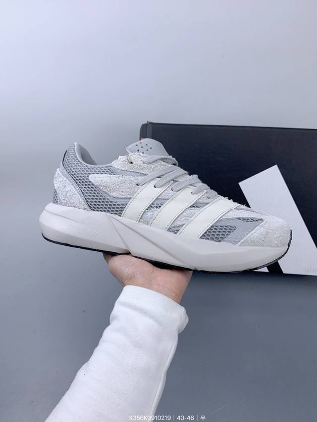 阿迪达斯Adidas三叶草Lightblaze舒适防滑低帮跑步鞋 Size：如图 编码：K356K0910219