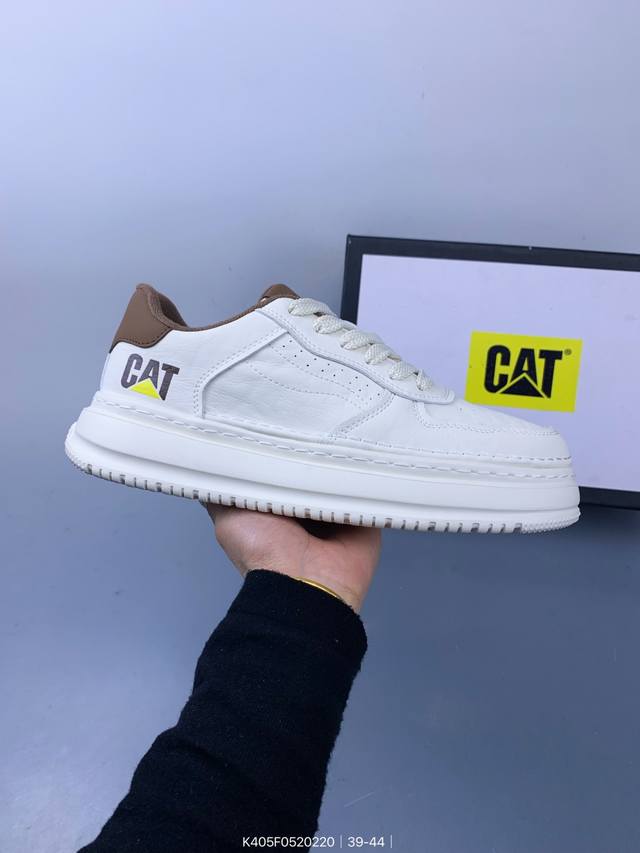 新品Cat新款男鞋低帮轻便休闲鞋 面料采用进口磨砂牛皮脚感舒适 鞋底采用超耐磨防滑橡胶大底 高级织物鞋垫 舒脚耐磨、透气舒爽防臭广东中山代工厂原产楦型采用台产猪
