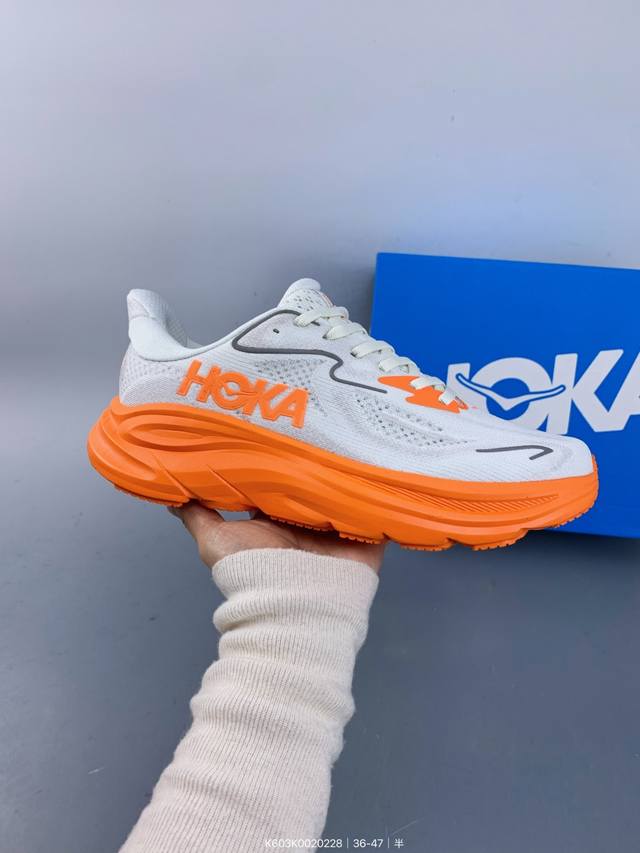 Hoka One One Cii Fton 克里夫顿 鞋面织物合成革。鞋底采用Eva板材发泡 脚感舒适 减震耐磨透气跑步运动鞋 Size：如图 编码：K603K