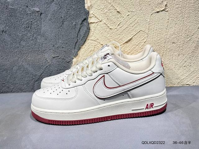 耐克 Nike Air Force 1 '07空军一号 百搭休闲运动板鞋。柔软、弹性十足的缓震性能和出色的中底设计，横跨复古与现代的外型结合，造就出风靡全球三十