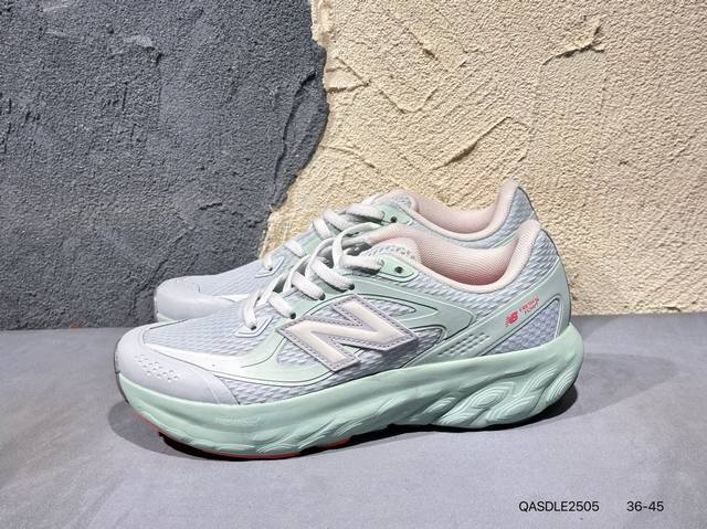 New Balance 740延续经典 ， 能够比1906R和平9060更胜一筹的非740莫属当下千禧最火的元素齐聚一身，也是巴黎世家的最有力竞争。Qasdle