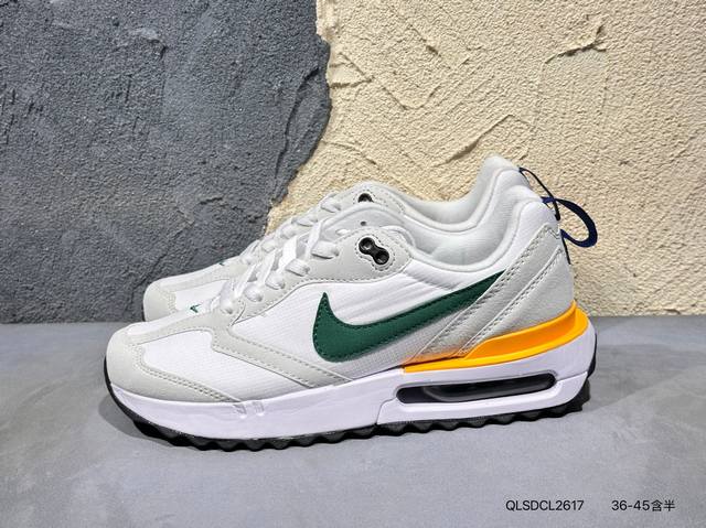 耐克Nike Sb Force 58低帮休闲运动板鞋 是一款将前沿创新带入街头的单品，它具有硫化杯底，具有出色的耐用性和灵活性。使用帆布和绒面革，在饰面上放置通