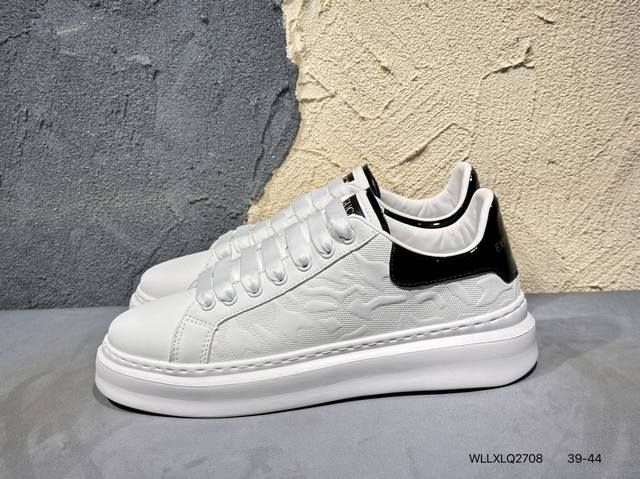 Gucci Distressed Screener Sneaker古驰经典小脏鞋原型复古百搭做旧老爹板鞋 复古学院风 546551 Wllxlq 8