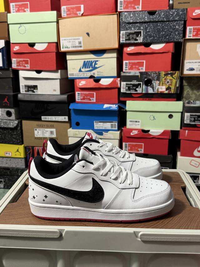福利特价Nk Court Borough Low Cb2 低帮小空军百搭透气休闲运动板鞋 Fb1394 经典耐用的设计 兼顾舒适脚感和出众风范 演绎匠心之作 结