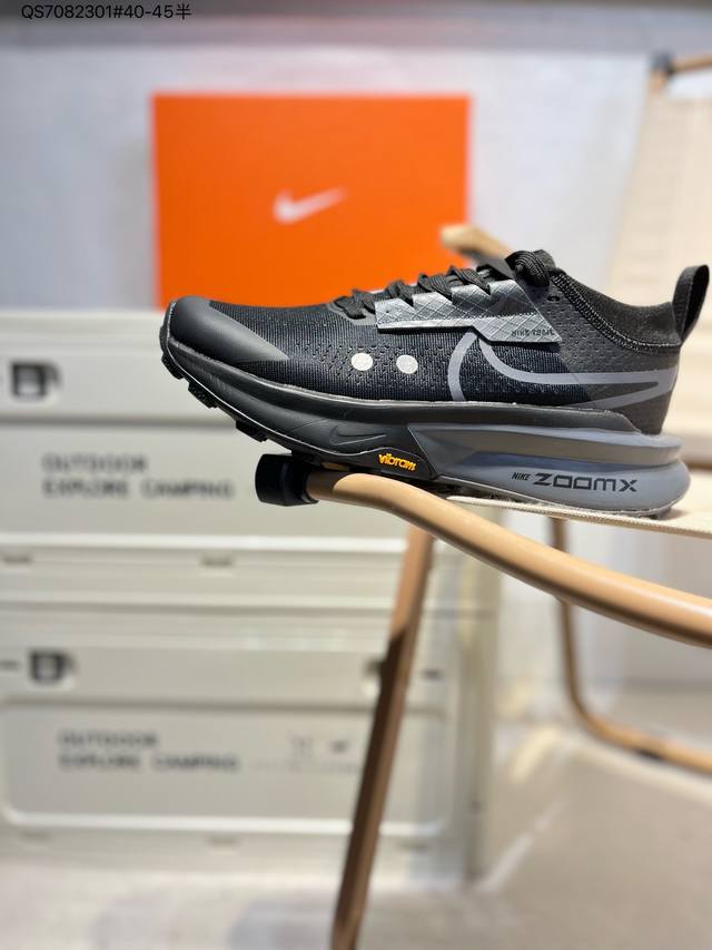 Nikezegamatrailzoomx 户外越野跑步鞋 厚底增高老爹鞋越野跑步鞋，采用出众回弹的 Zoomx 泡绵中底，助你征服陡峭山脊和嶙峋山岩，一路从容登
