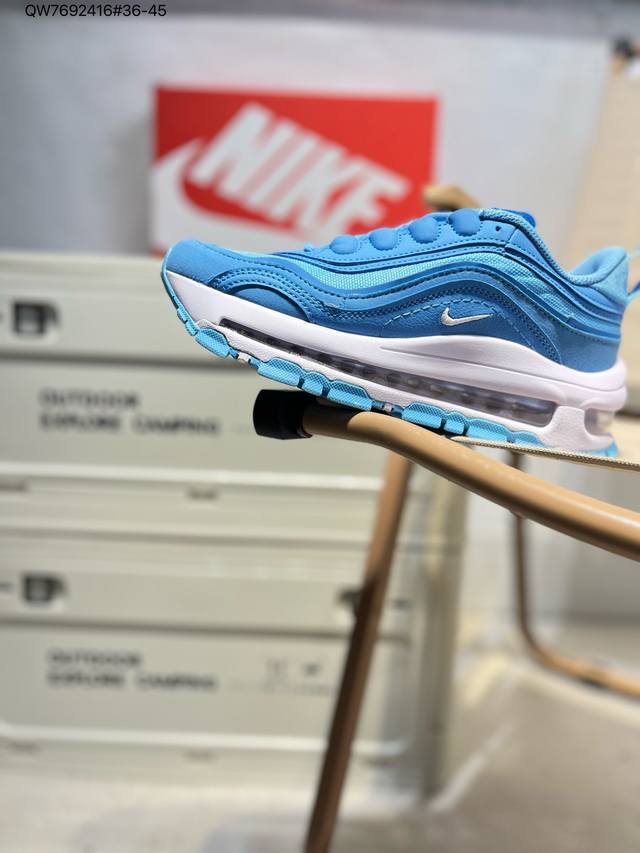 耐克 Nike Air Max 97 子弹气垫跑鞋 Worldwide 子弹头气垫 简约搭配 巧妙的运用了Air Max97的鞋面条纹设计 全掌大容量的先河 创