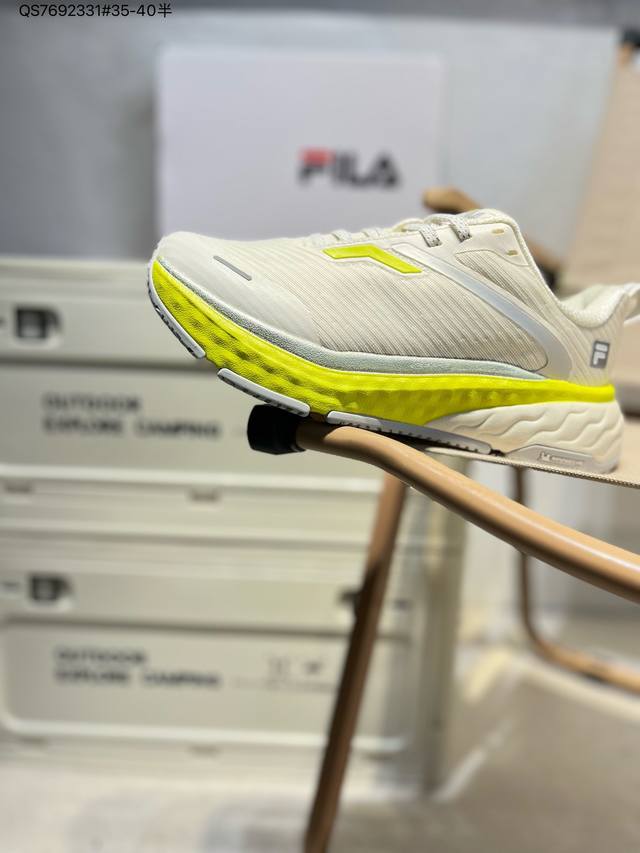 Fila Fusion 斐乐 潮牌低帮运动休闲鞋 Filafusion主要以时尚运动文化 跨界联名为主 结合当下广受欢迎的滑板街篮 棒球、骑行等时尚运动 运用拼