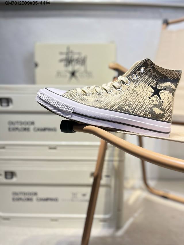 降价 Stussy X Converse All Star Chuck 70 匡威 蛇纹时尚百搭 防滑耐磨 高帮 帆布鞋 货号:A11674C Qm701250