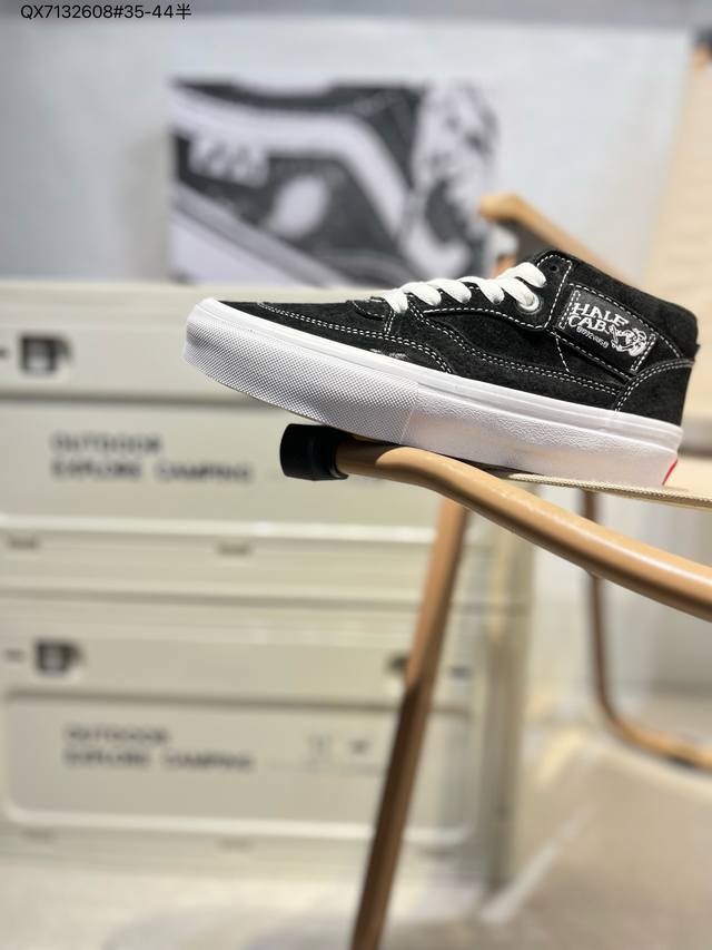 Vanssk8-Low万斯范斯官方 经典复古休闲运动板鞋，高端支线原始硫化工艺，艺术来源于生活成为了Vans美学的个性潮流标志，代表着光和希望，让你变得更加明亮