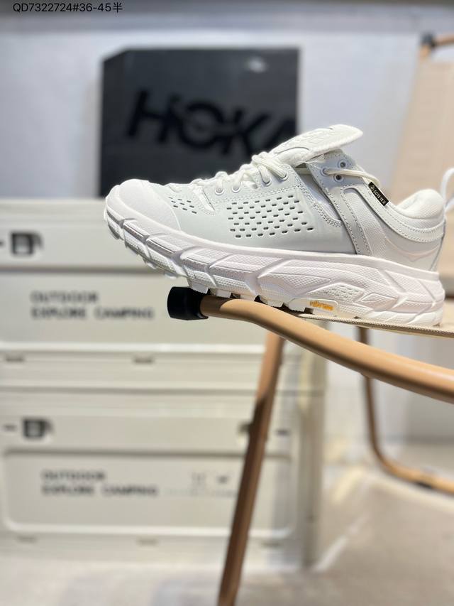 Hoka One One Tor Ultra Low 圆头减震耐磨低帮徒步鞋 #鞋款特别研发使用性能独特的几何形跑鞋中底，此种鞋底更厚、更高、回弹性也更好，除了