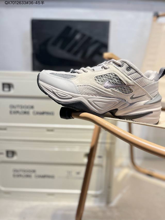 耐克 Nike M2K Tekno 男女子运动鞋厚底老爹鞋经典复古休闲慢跑鞋 从 Monarch 系列汲取灵感，以太空时代细节演绎未来风范。分层鞋面借鉴自元年款