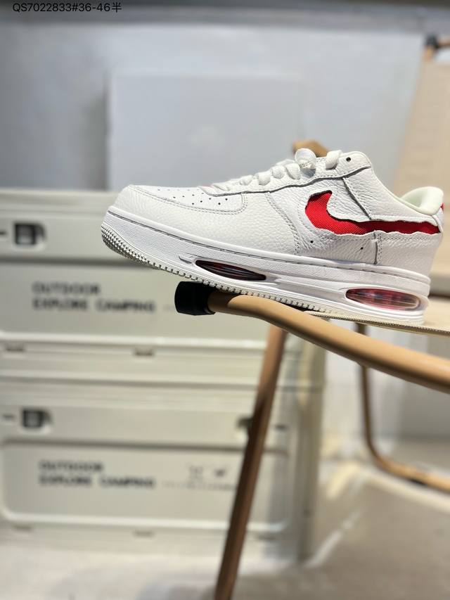 耐克 Nike Air Force 1 '07空军一号 百搭休闲运动板鞋。柔软、弹性十足的缓震性能和出色的中底设计，横跨复古与现代的外型结合，造就出风靡全球三十