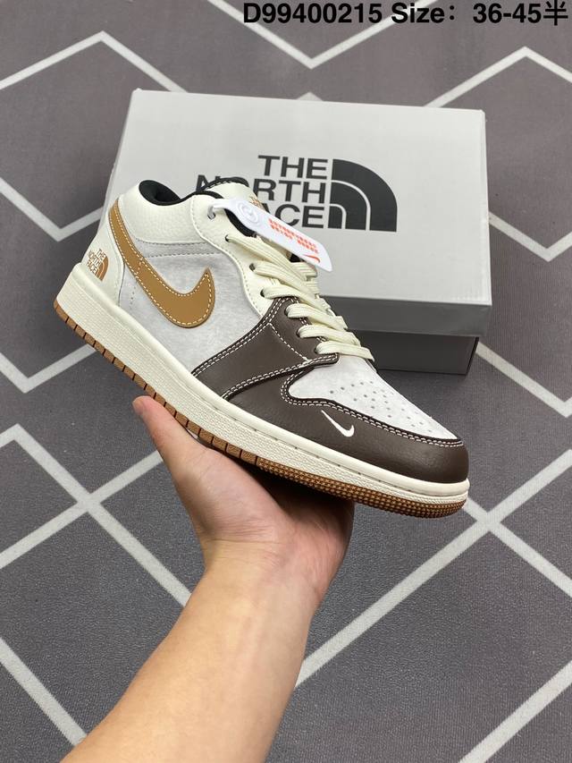 公司级 耐克 乔丹Air Jordan 1 Low Aj1 乔1 乔丹1代Aj1 低帮复古文化休闲运动篮球鞋.北面北脸联名。该鞋款从 1985 年元年款汲取设计