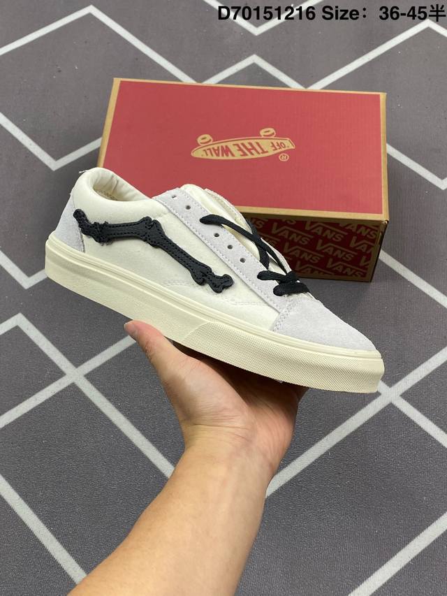 万斯Vans Kun Skool 时尚百搭 耐磨防滑 低帮休闲运动板鞋 尺码：36-45半 编码：D70151216