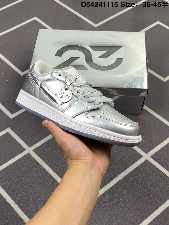 耐克 乔丹Air Jordan 1 Low Aj1 乔1 乔丹1代Aj1 低帮复古文化休闲运动篮球鞋。从1985 年面世的元年款汲取设计灵感，采用简洁大方的经典