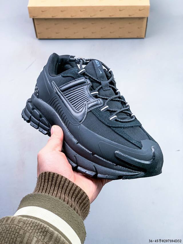 公司级！耐克Nike Zoom Vomero Roam 潮流低帮休闲运动鞋 Nike Zoom Vomero Roam男子冬季款运动鞋专为城市环境匠心设计，是潮
