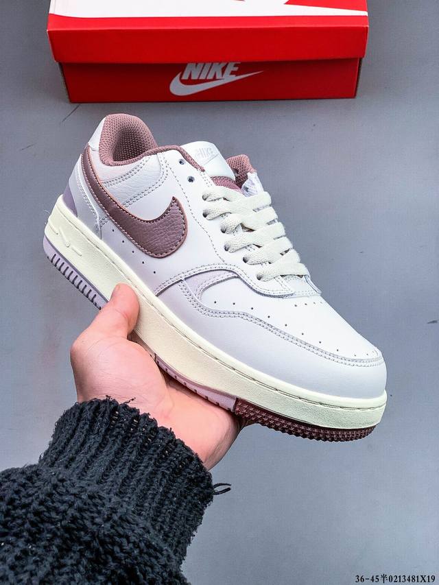真标半码！耐克Nike Gamma Force新款百搭休闲板鞋！兼顾舒适脚感和出众风范，演绎匠心之作。结构性的支撑贴合感结合复古篮球设计，塑就场外全明星风范。