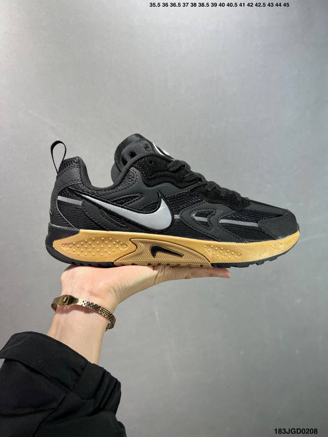 Nike Jam 系列舒适时尚防滑耐磨低帮生活休闲鞋 采用鞋面合成皮革与网眼布设计 以便于运动员在霹雳舞运动中的保护和耐穿 中底设计细节采用翻转Swoosh设计