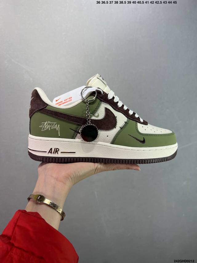 公司级Nike Air Force 1 Low “Night Gun Hole” “暗夜枪孔”空军一号低帮休闲运动板鞋 幽冷的月光洒在寂静的街道上，斑驳的树影犹